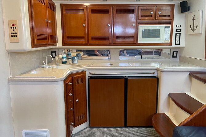 Deep sea fishing charter in waikiki, hawaii the itinerary and what to expect