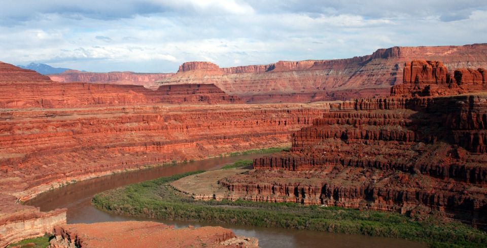 From moab: canyonlands 4x4 drive and colorado river rafting a detailed tour explanation