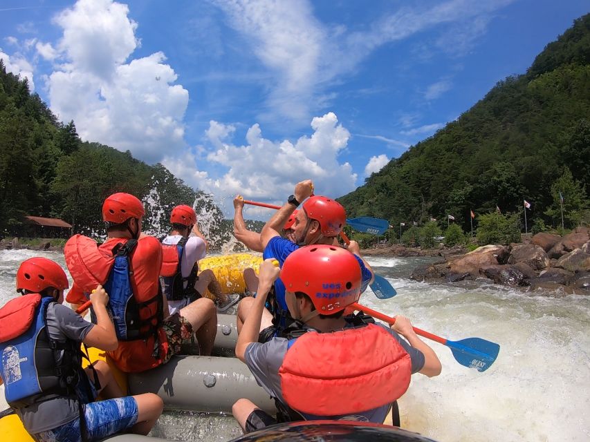 Middle ocoee whitewater rafting trip setting the scene: the tour’s home base and route