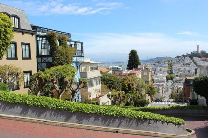 San francisco urban hike: coit tower, lombard street and north beach a thorough look at what you’re sign up for