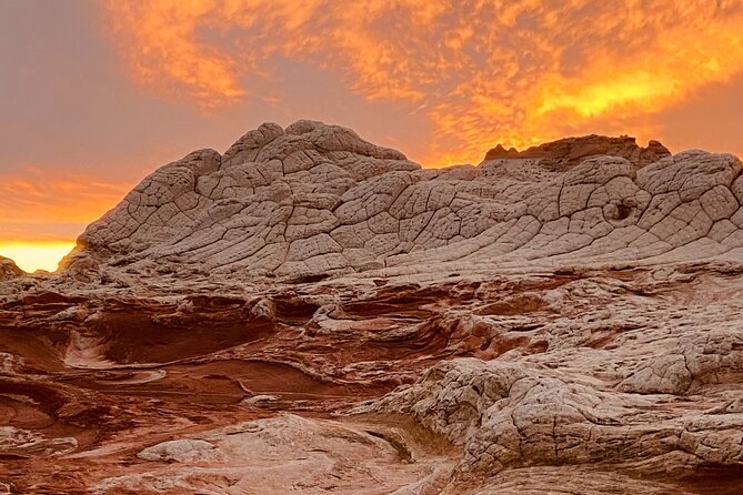 Sunset Off-Road White Pocket Guided Hike Activity - Small Group - FAQ: Your Questions About the White Pocket Small-Group Tour