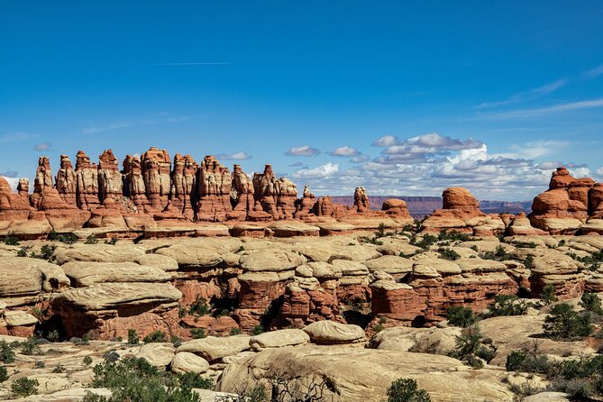 NEW! Canyonlands Needles Chesler Park Hiking Discovery Tour - The Guiding Experience