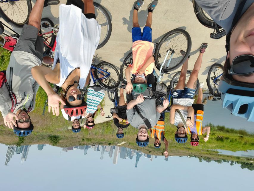 Chicago: Downtown Family Food Tour by Bike with Sightseeing - Frequently Asked Questions