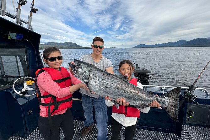 Private Ketchikan Fishing Combo & Whale Watching/ Wildlife 5 HR - Ketchikans Finest Fishing Combo: A comprehensive look at a top-tier Alaskan experience