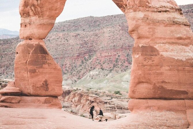 Half day arches 4x4 with delicate arch hike highlights