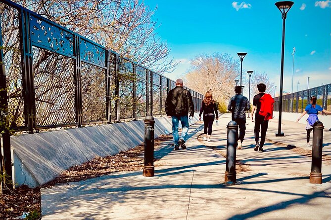 Kansas City Crossroads Art District and Westside Urban Hike - Highlights of the Crossroads Art District & Westside Urban Hike